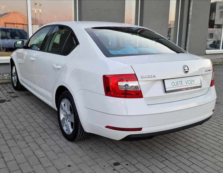 Škoda Octavia Liftback 2,0 l 110 kw