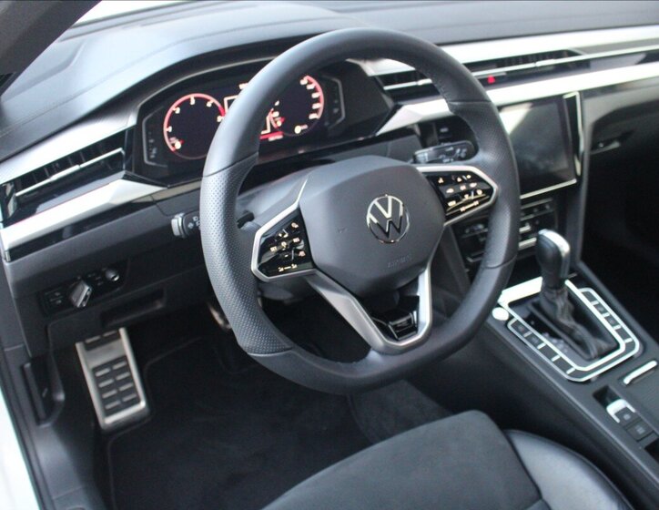 Volkswagen Arteon Liftback 2,0 l 147 kw