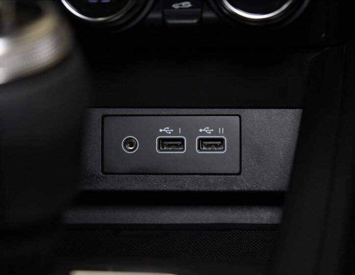 Mitsubishi Colt Hatchback 999,0 67 kw