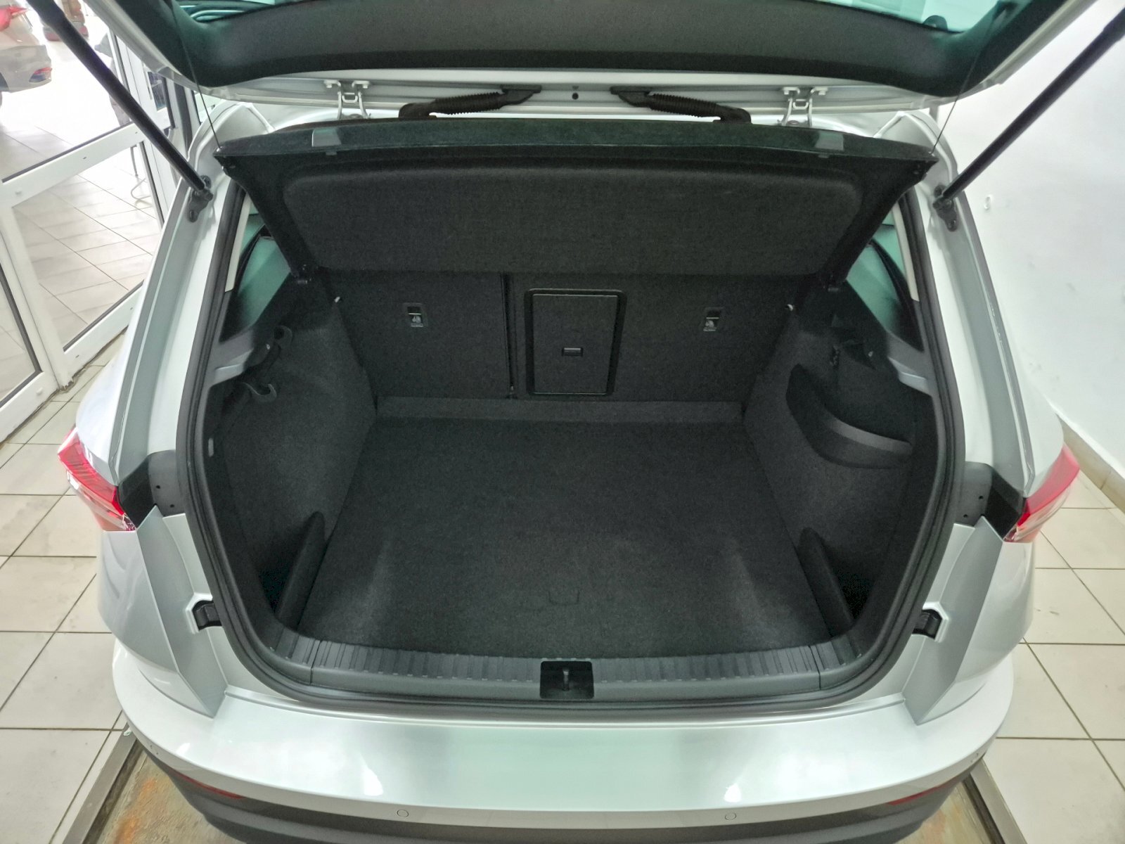 Škoda Karoq SUV / Terénní 1,5 l 110 kw