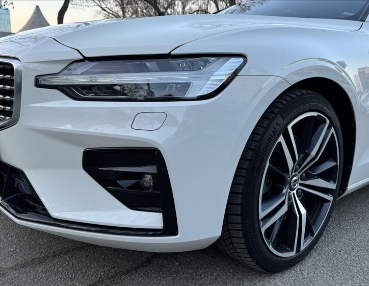 Volvo V60 Kombi 2,0 l 110 kw