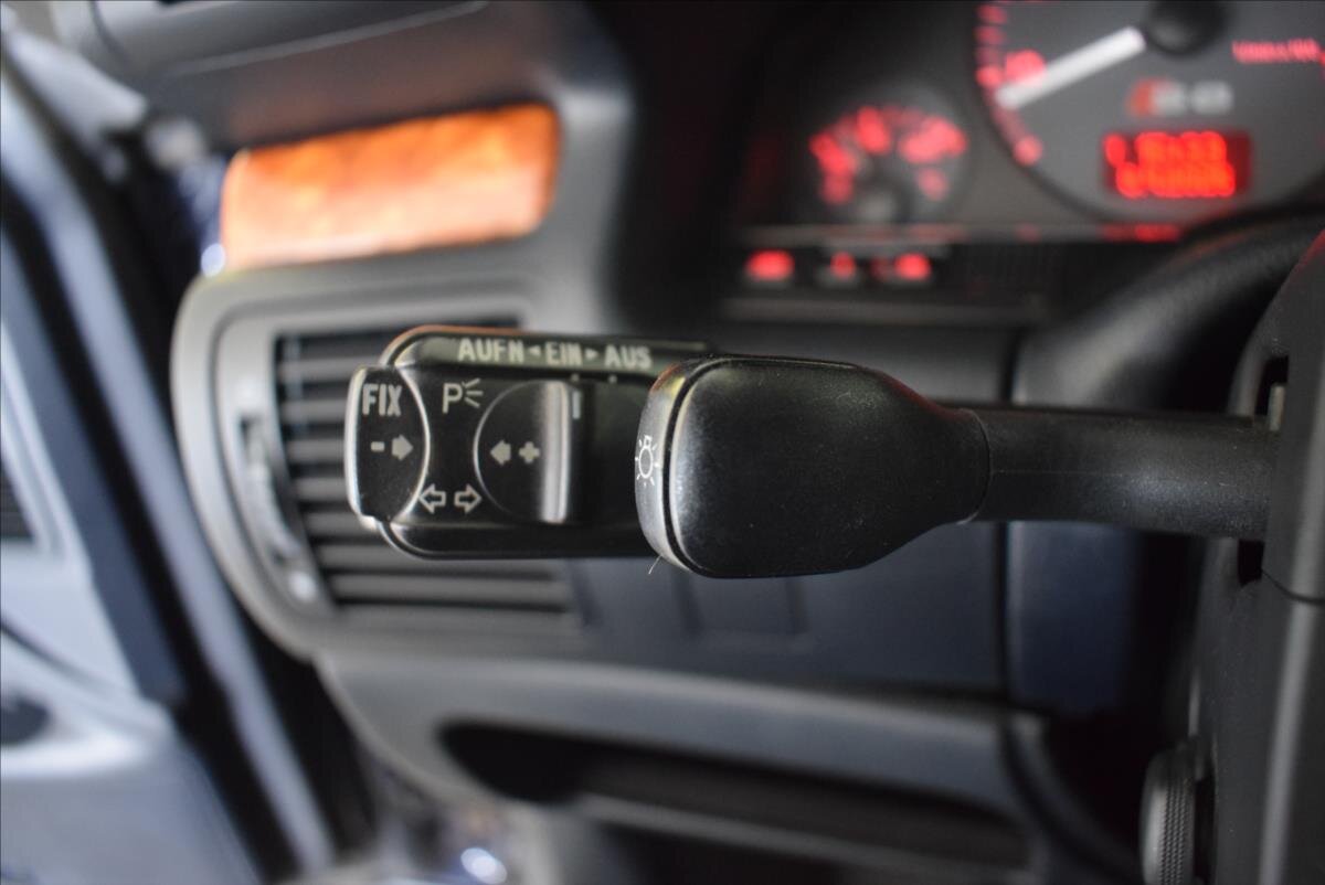 Audi S8 Sedan 4,2 l 265 kw