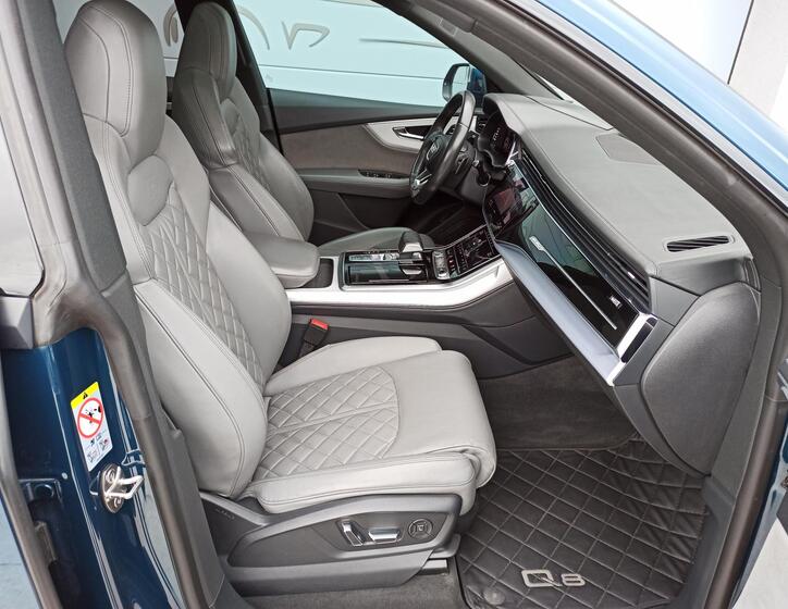 Audi Q8 16
