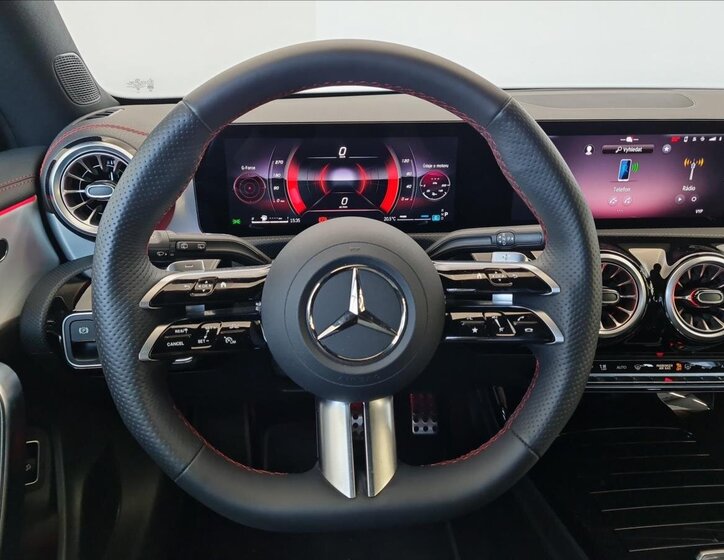 Mercedes-Benz CLA Kombi 1,3 l 120 kw