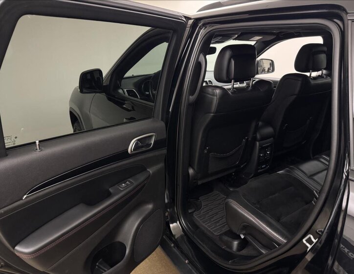 Jeep Grand Cherokee 43