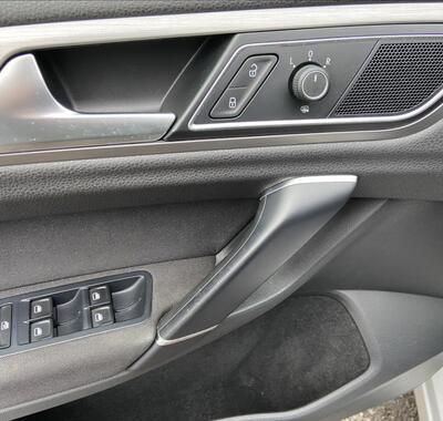 Volkswagen Golf Sportsvan 11