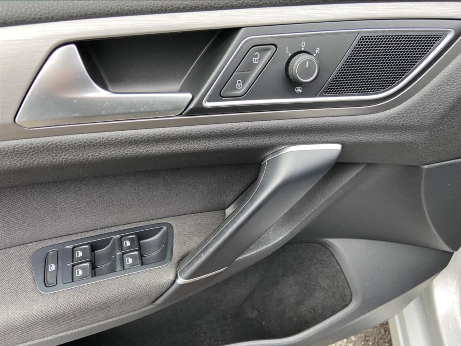 Volkswagen Golf Sportsvan 11