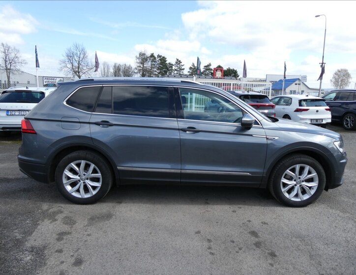 Volkswagen Tiguan Allspace SUV / Terénní 2,0 l 140 kw