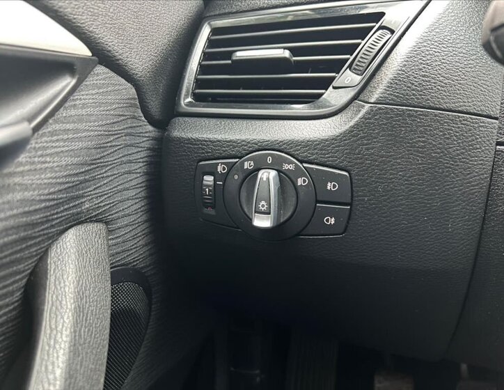 BMW X1 Kombi 2,0 l 105 kw