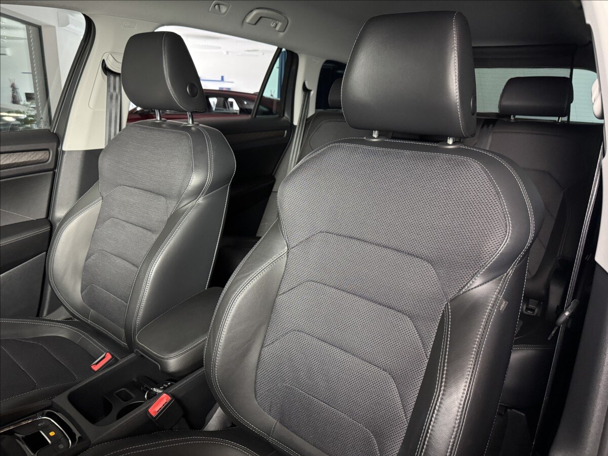 Škoda Kodiaq SUV / Terénní 1,5 l 110 kw