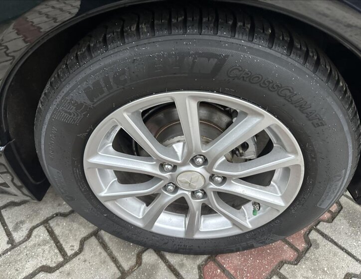 Mitsubishi Lancer Hatchback 1,6 l 86 kw