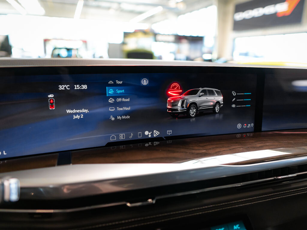 Cadillac Escalade SUV 6,2 l 313 kw