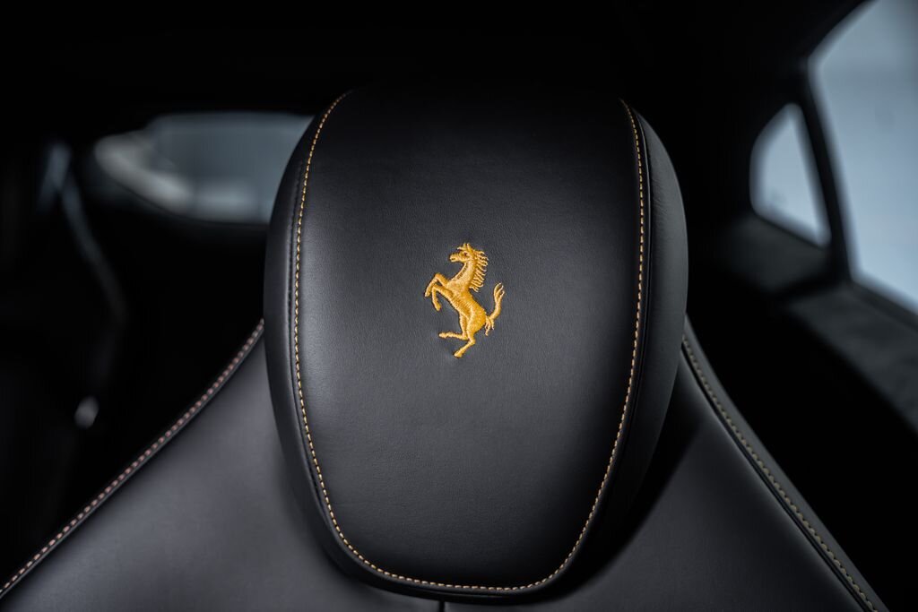 Ferrari Ostatní SUV / Terénní 6,5 l 529 kw