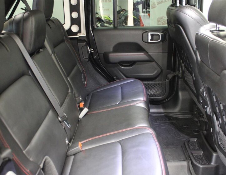 Jeep Wrangler Ostatní 2,0 l 200 kw