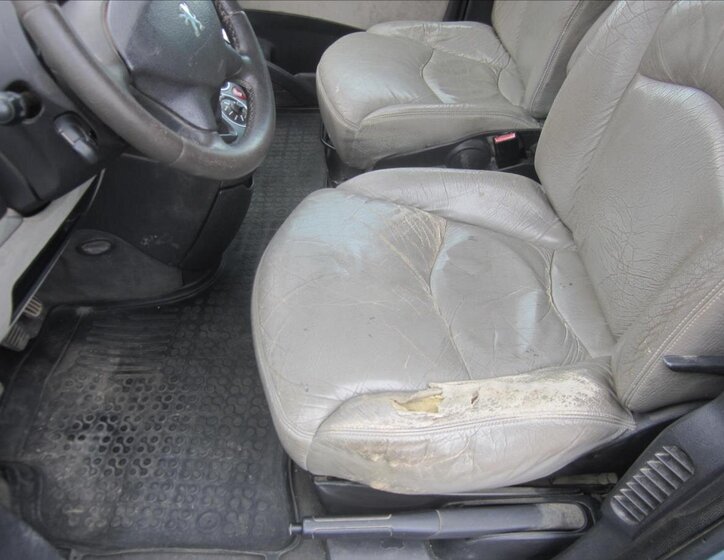 Peugeot 807 Kombi 2,2 l 94 kw