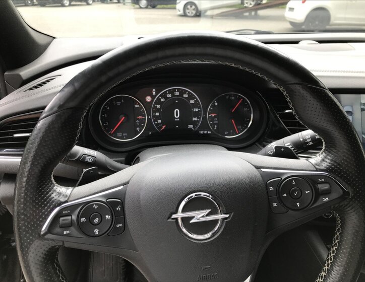 Opel Insignia Kombi 2,0 l 125 kw