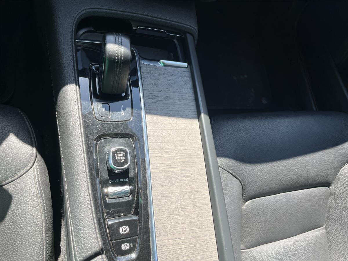 Volvo V90 Kombi 2,0 l 145 kw