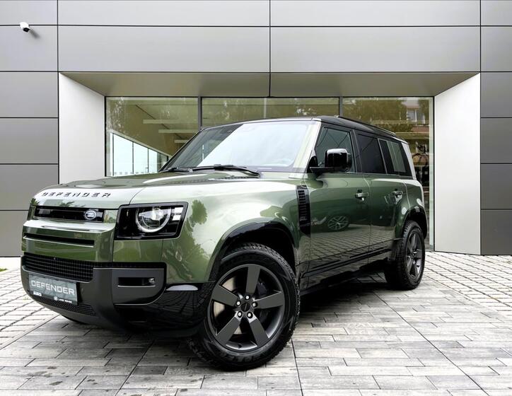 Land Rover Defender 1