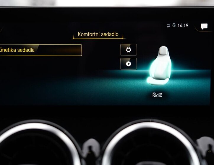 Mercedes-Benz GLB SUV / Terénní 2,0 l 110 kw