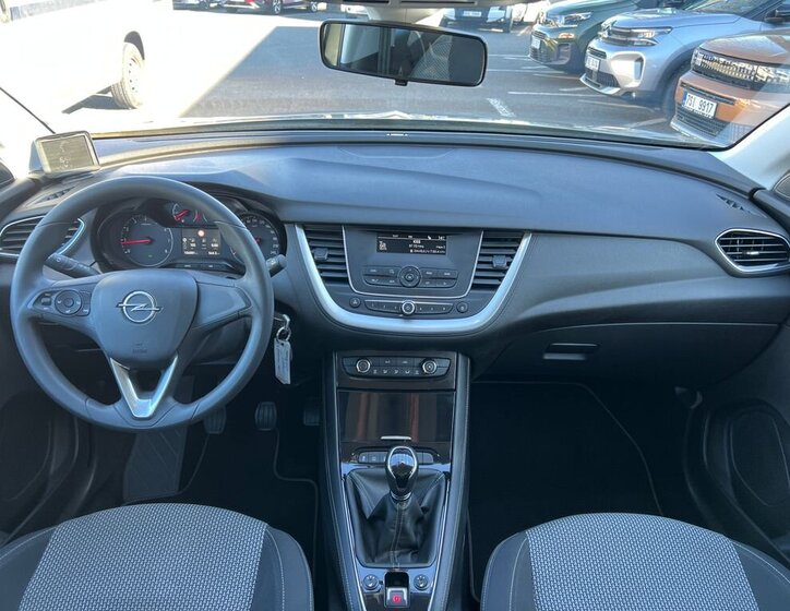 Opel Grandland X Hatchback 1,2 l 96 kw