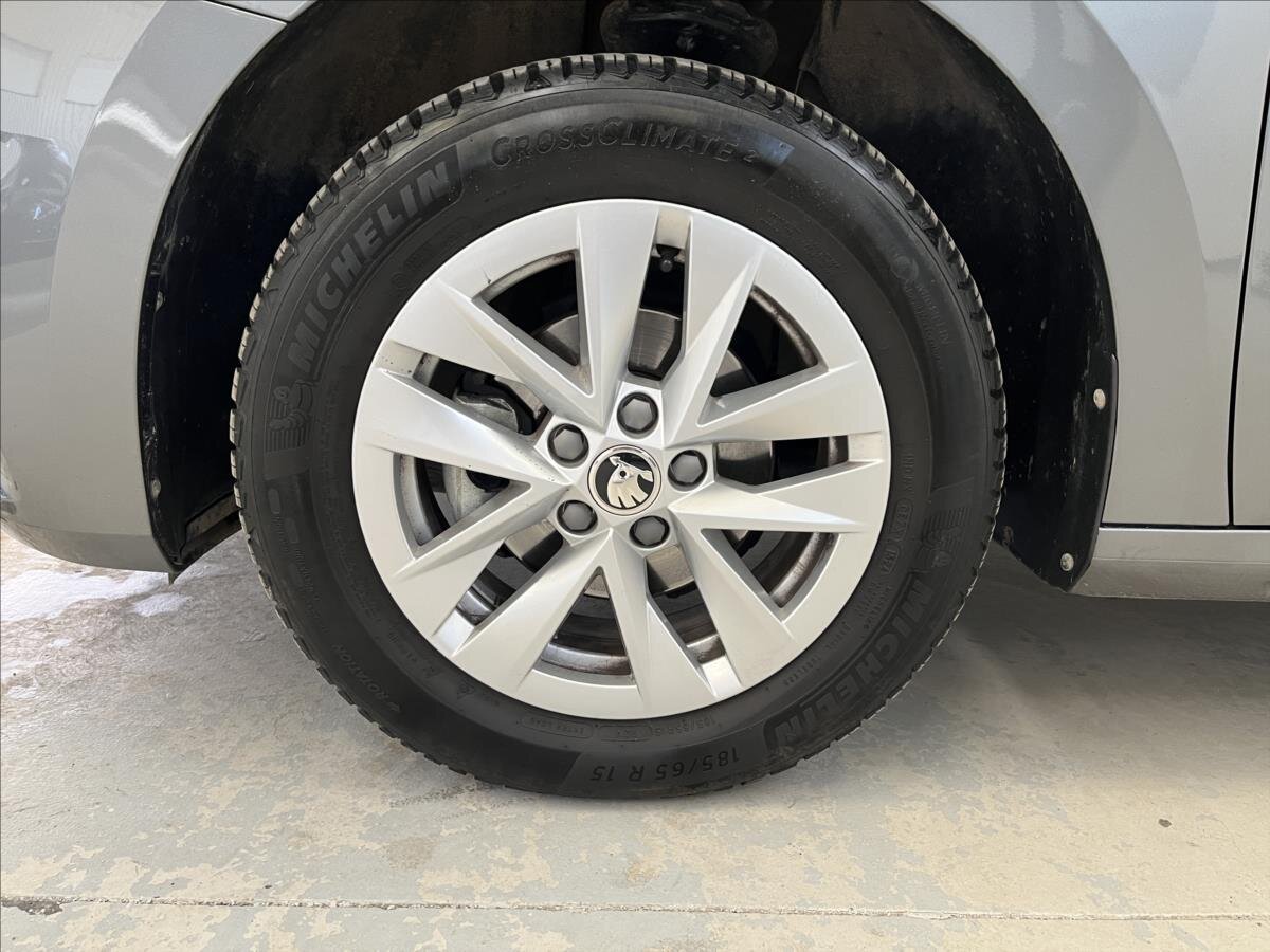 Škoda Fabia Hatchback 999,0 70 kw