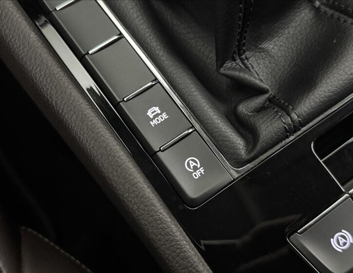 Škoda Superb Kombi 2,0 l 110 kw