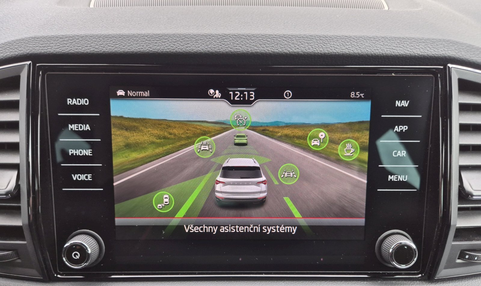 Škoda Karoq SUV / Terénní 1,5 l 110 kw