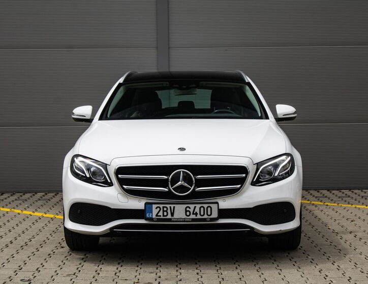 Mercedes-Benz Třídy E 2