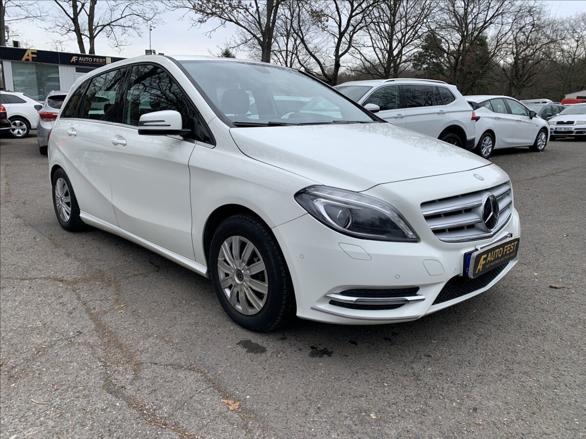 Mercedes-Benz Třídy B Hatchback 1,6 l 90 kw