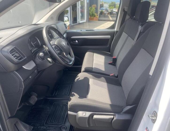 Toyota ProAce Verso 17