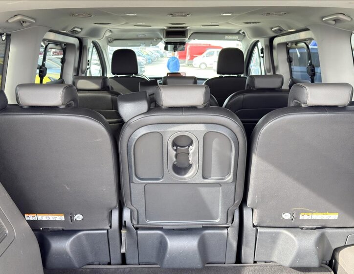 Ford Tourneo Custom MPV 2,0 l 136 kw