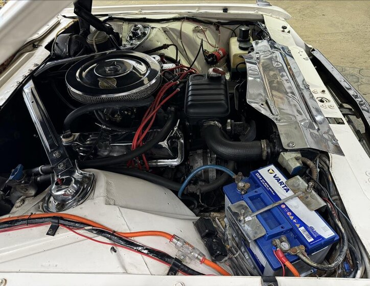 Ford Thunderbird Kupé 6,4 l 224 kw