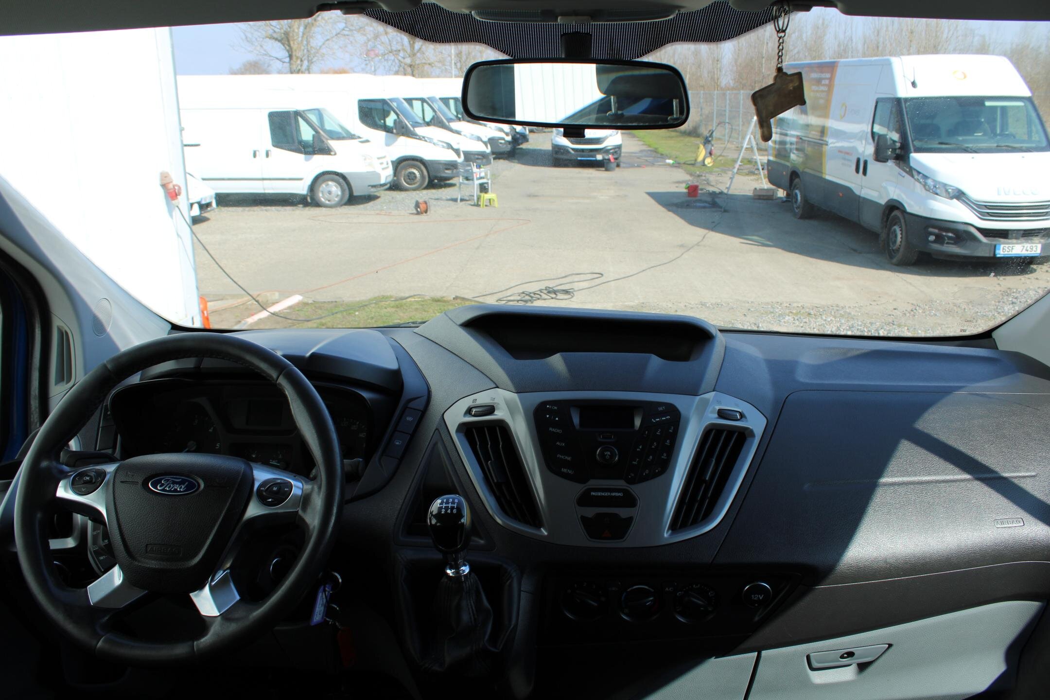 Ford Transit Custom Užitková 2,2 l 74 kw