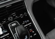 Porsche Panamera 9