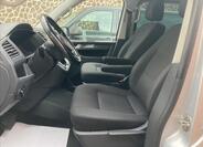 Volkswagen Multivan 8