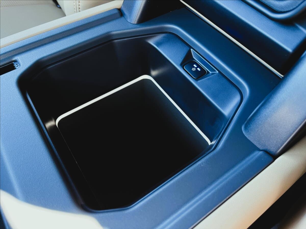 Land Rover Defender SUV / Terénní 5,0 l 313 kw