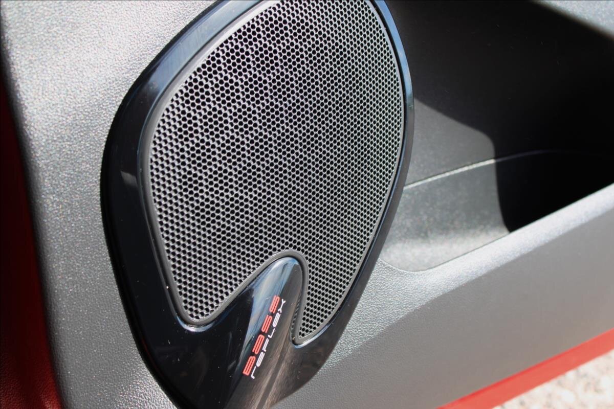 Renault Clio Hatchback 898,0 66 kw