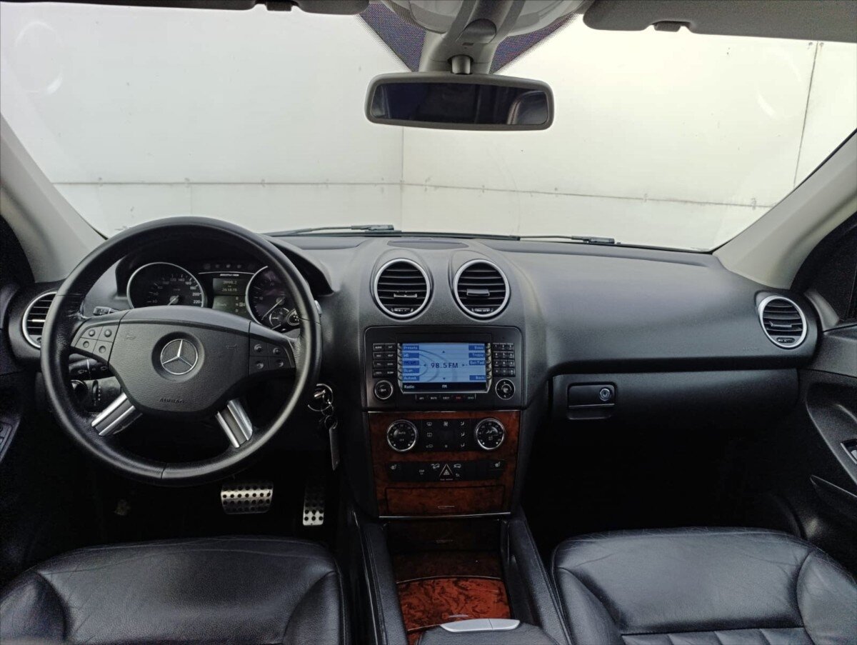 Mercedes-Benz Třídy M SUV / Terénní 3,0 l 165 kw