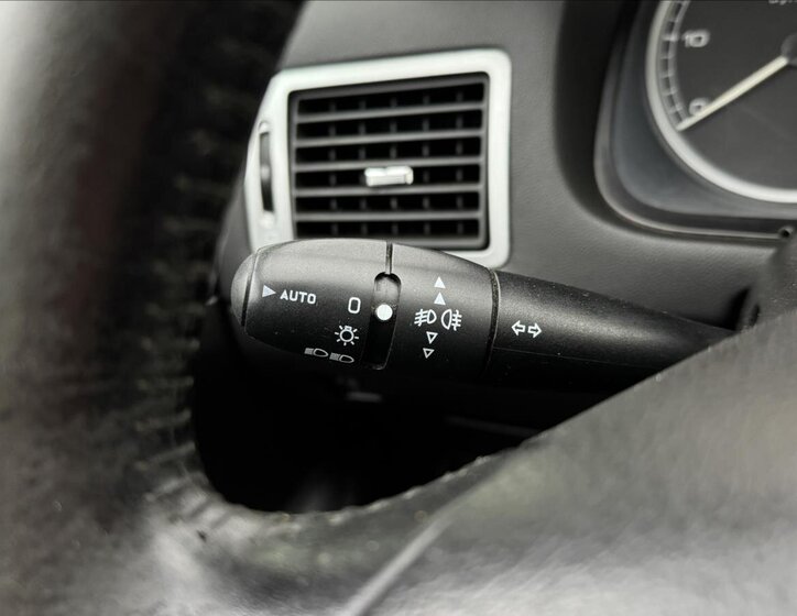 Peugeot 307 Kombi 2,0 l 79 kw