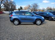 Toyota RAV4 SUV / Terénní 2,2 l 100 kw