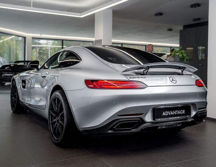 Mercedes-Benz AMG GT 20