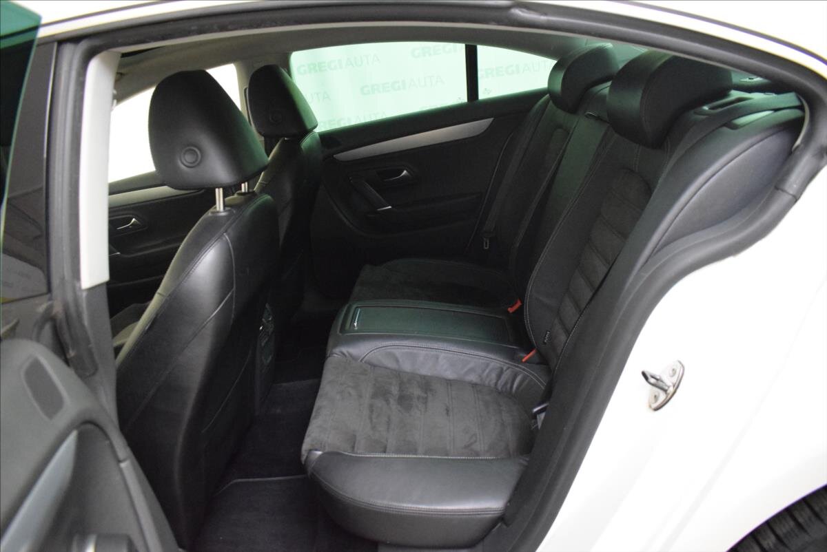 Volkswagen Passat CC Sedan 2,0 l 105 kw