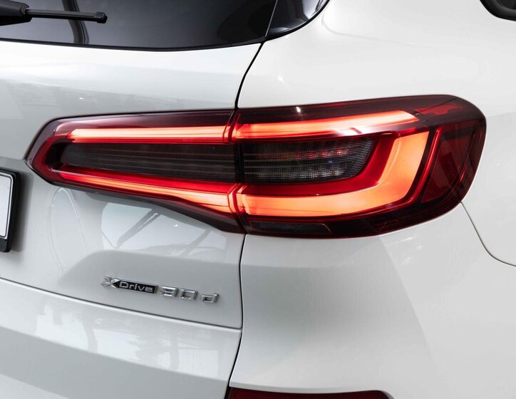 BMW X5 SUV / Terénní 3,0 l 195 kw