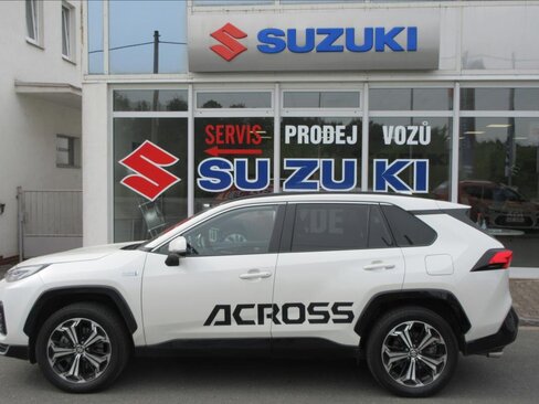 Suzuki Across Kombi 2,5 l 136 kw