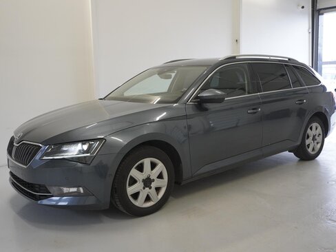 Škoda Superb Kombi 2,0 l 110 kw