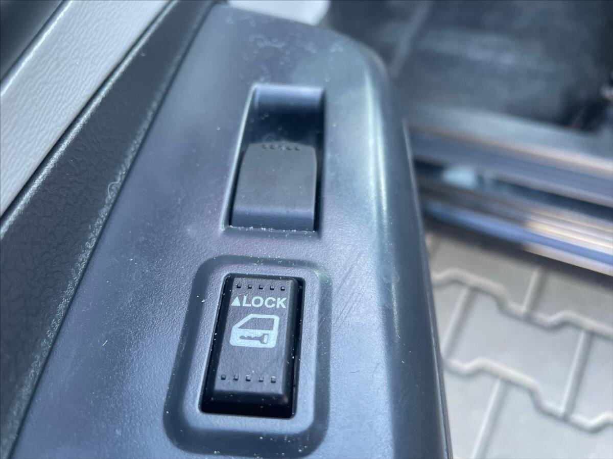 Suzuki Alto Hatchback 996,0 50 kw