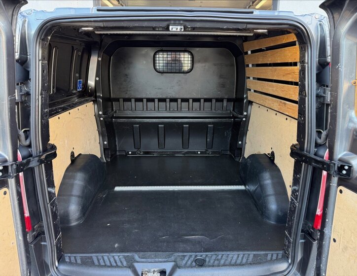 Ford Transit Custom 21