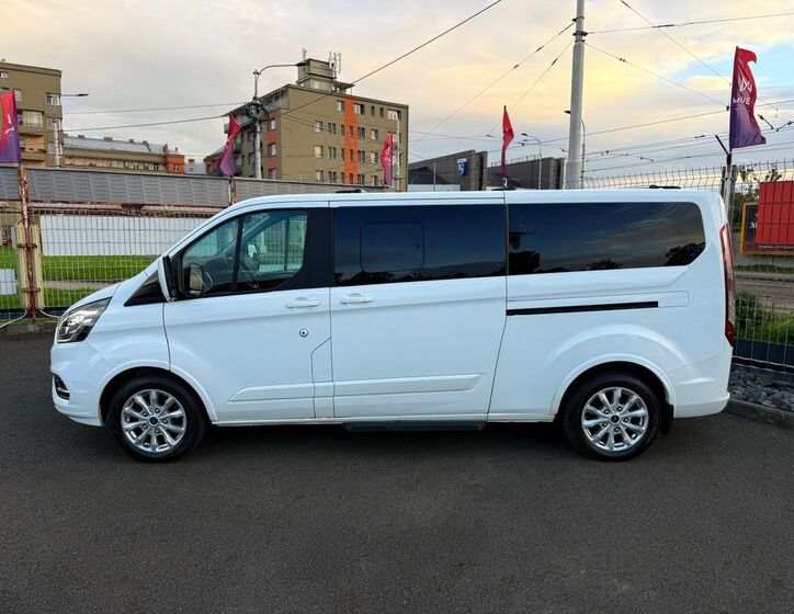 Ford Tourneo Custom 7