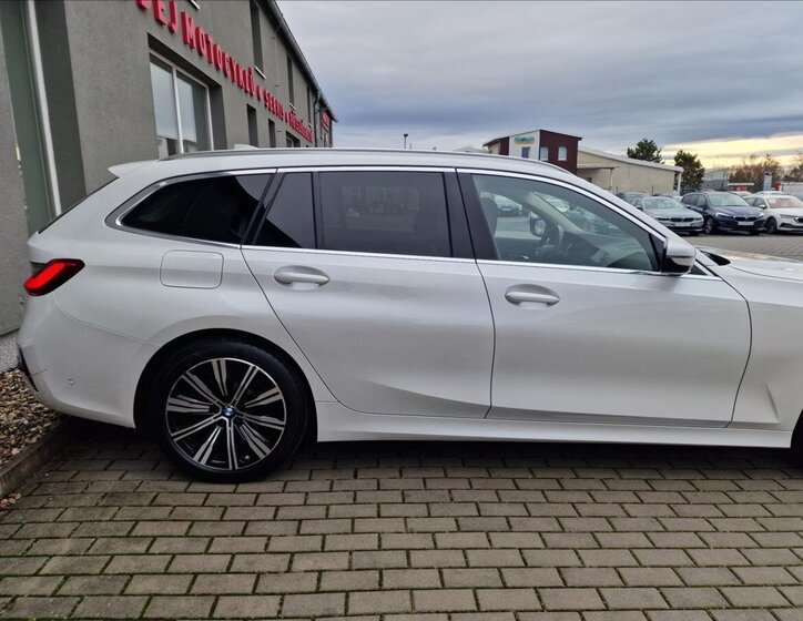 BMW Řada 3 42