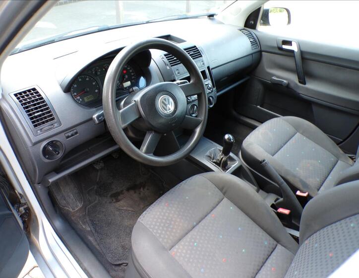 Volkswagen Polo 12